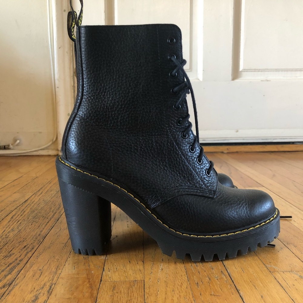 dr. martens heeled boots size 6
